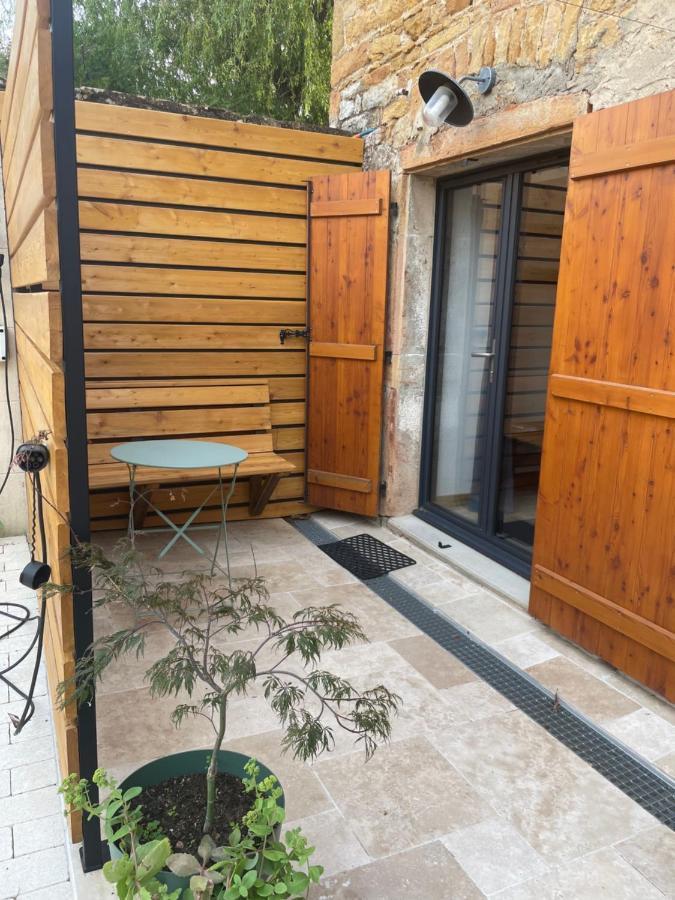 Chambre privée au coeur du vignoble Vinzelles Exterior foto