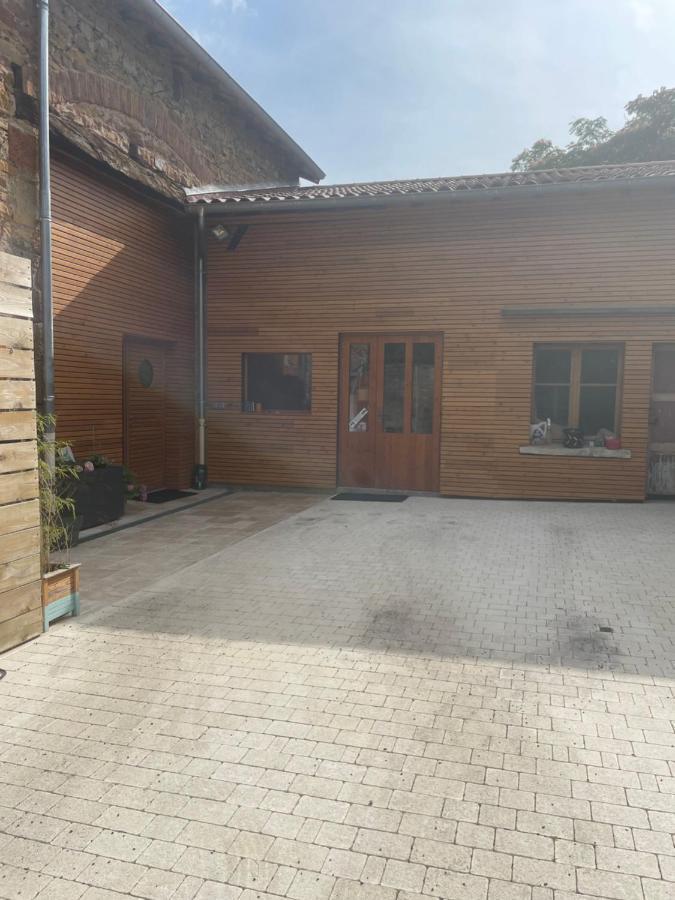 Chambre privée au coeur du vignoble Vinzelles Exterior foto