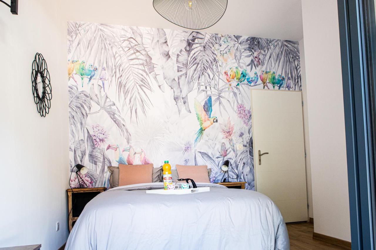 Chambre privée au coeur du vignoble Vinzelles Exterior foto