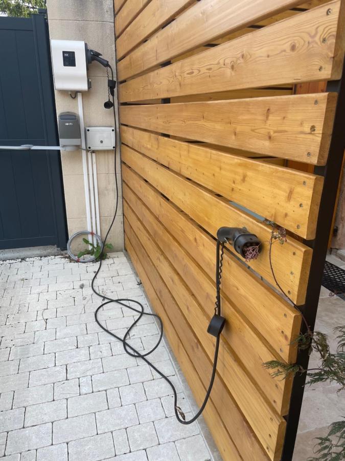 Chambre privée au coeur du vignoble Vinzelles Exterior foto