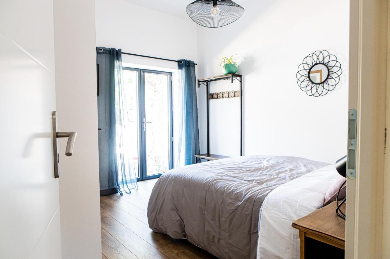 Chambre privée au coeur du vignoble Vinzelles Exterior foto