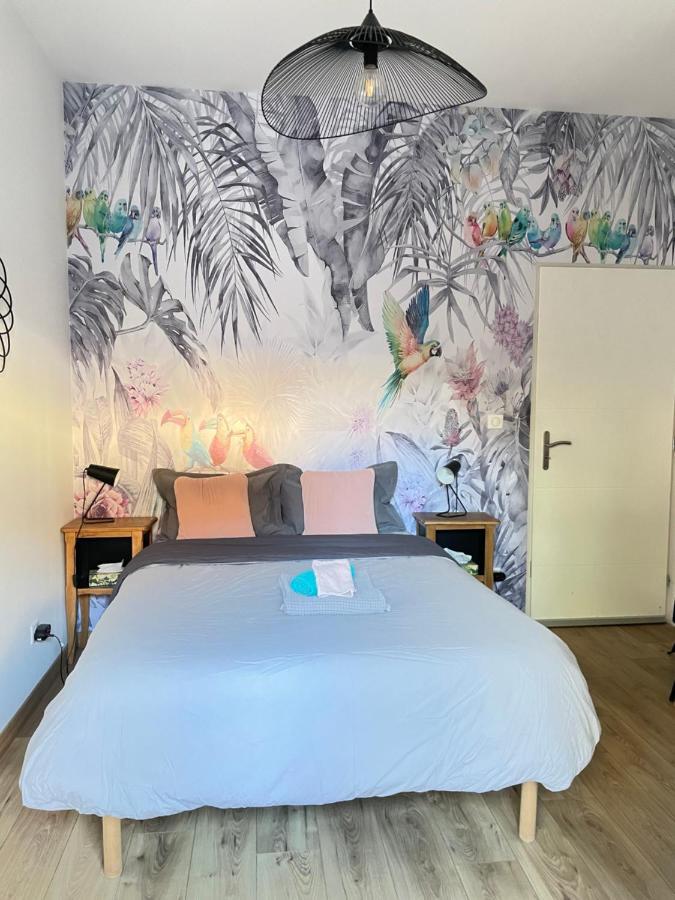 Chambre privée au coeur du vignoble Vinzelles Exterior foto